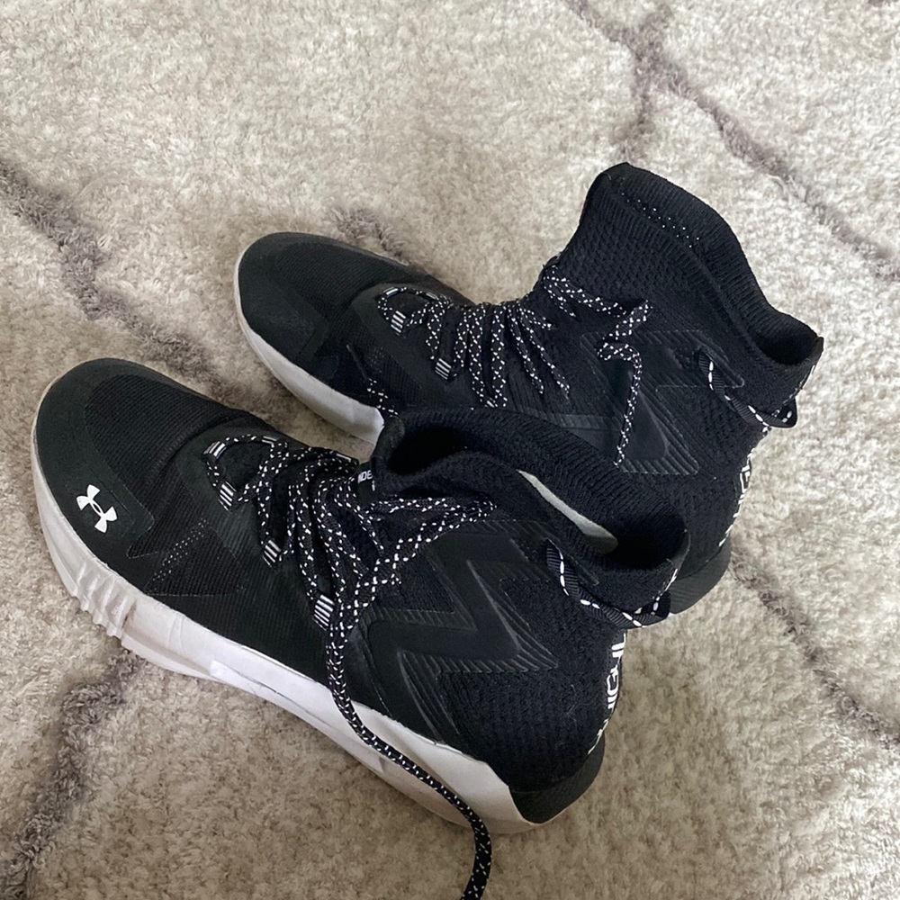 volleyball shoes